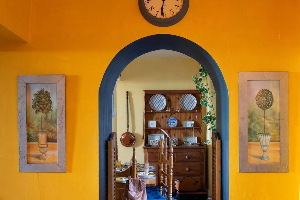 Fantastic Sea Views At Century'S Old Alma'S Cottage - Sleeps Up To 8 Guests Penmaenmawr Bagian luar foto