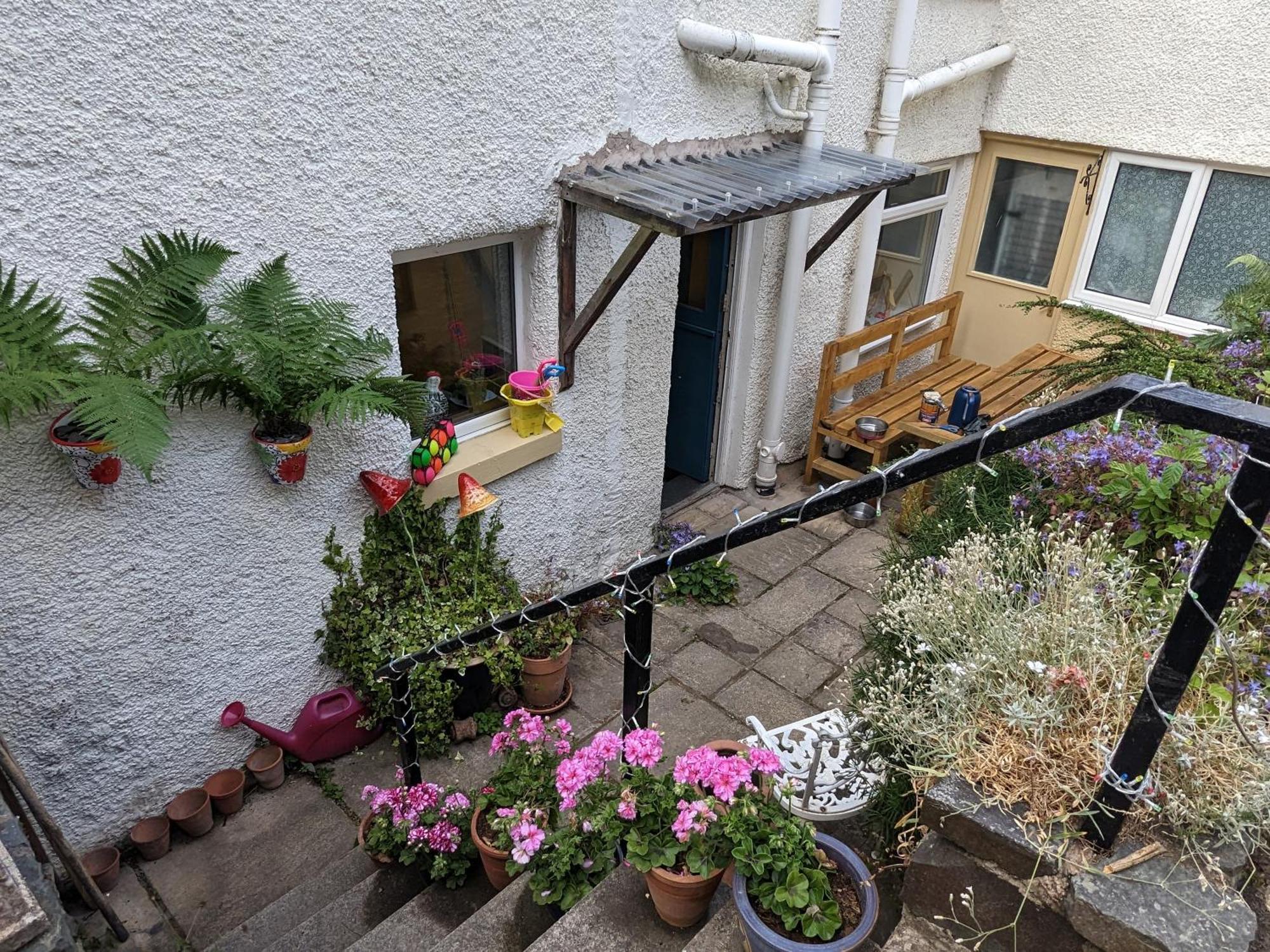 Fantastic Sea Views At Century'S Old Alma'S Cottage - Sleeps Up To 8 Guests Penmaenmawr Bagian luar foto