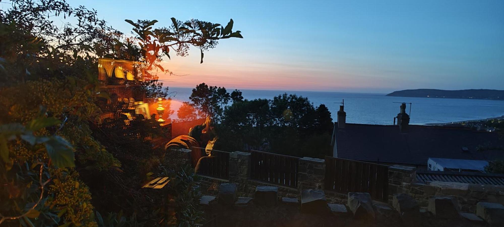 Fantastic Sea Views At Century'S Old Alma'S Cottage - Sleeps Up To 8 Guests Penmaenmawr Bagian luar foto