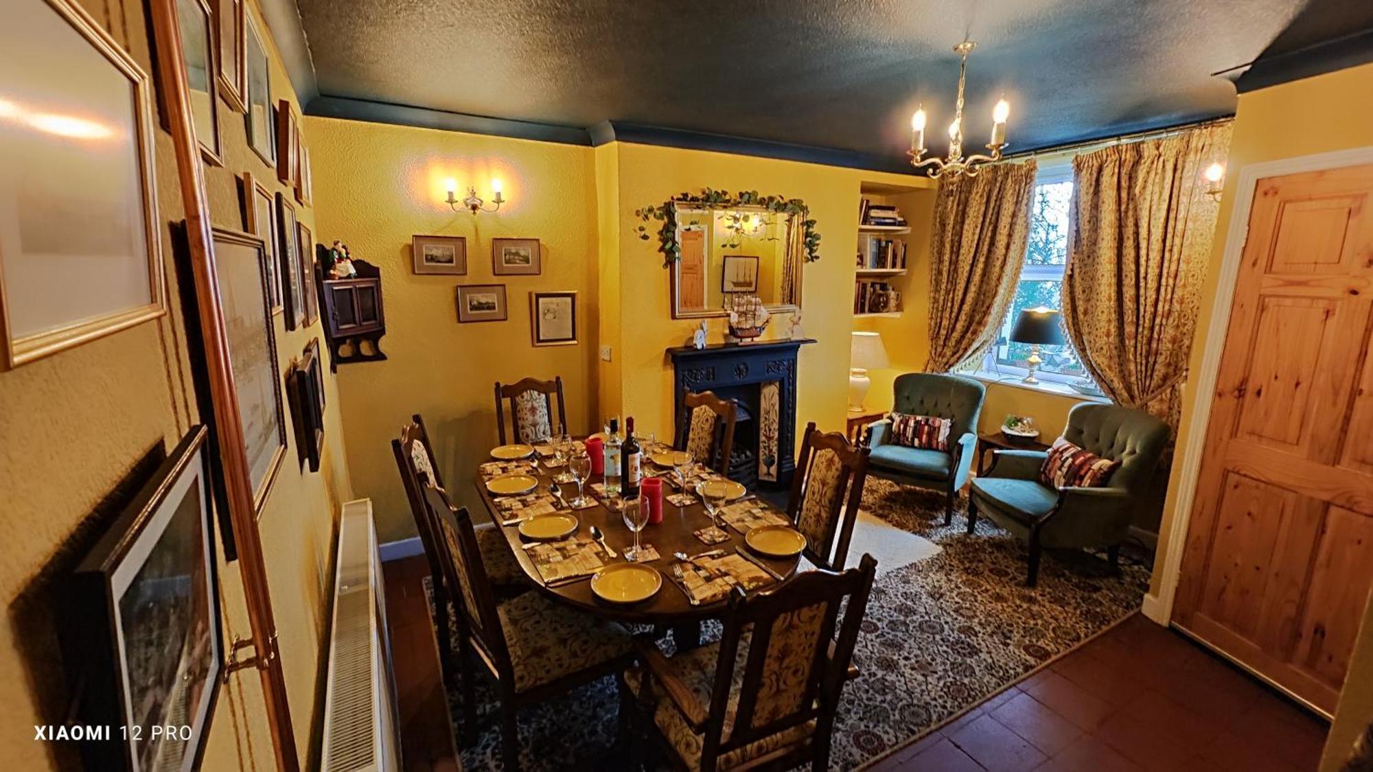 Fantastic Sea Views At Century'S Old Alma'S Cottage - Sleeps Up To 8 Guests Penmaenmawr Bagian luar foto