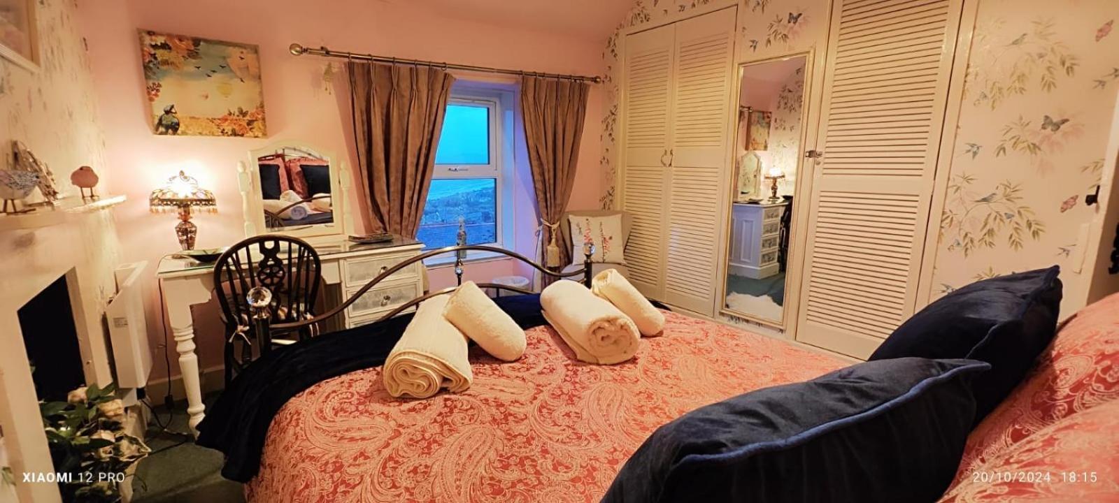 Fantastic Sea Views At Century'S Old Alma'S Cottage - Sleeps Up To 8 Guests Penmaenmawr Bagian luar foto