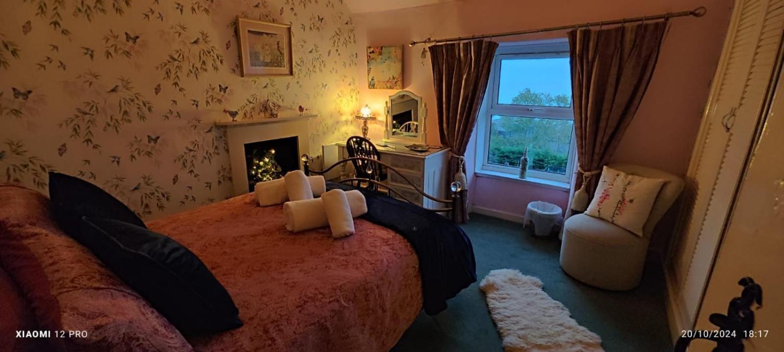 Fantastic Sea Views At Century'S Old Alma'S Cottage - Sleeps Up To 8 Guests Penmaenmawr Bagian luar foto